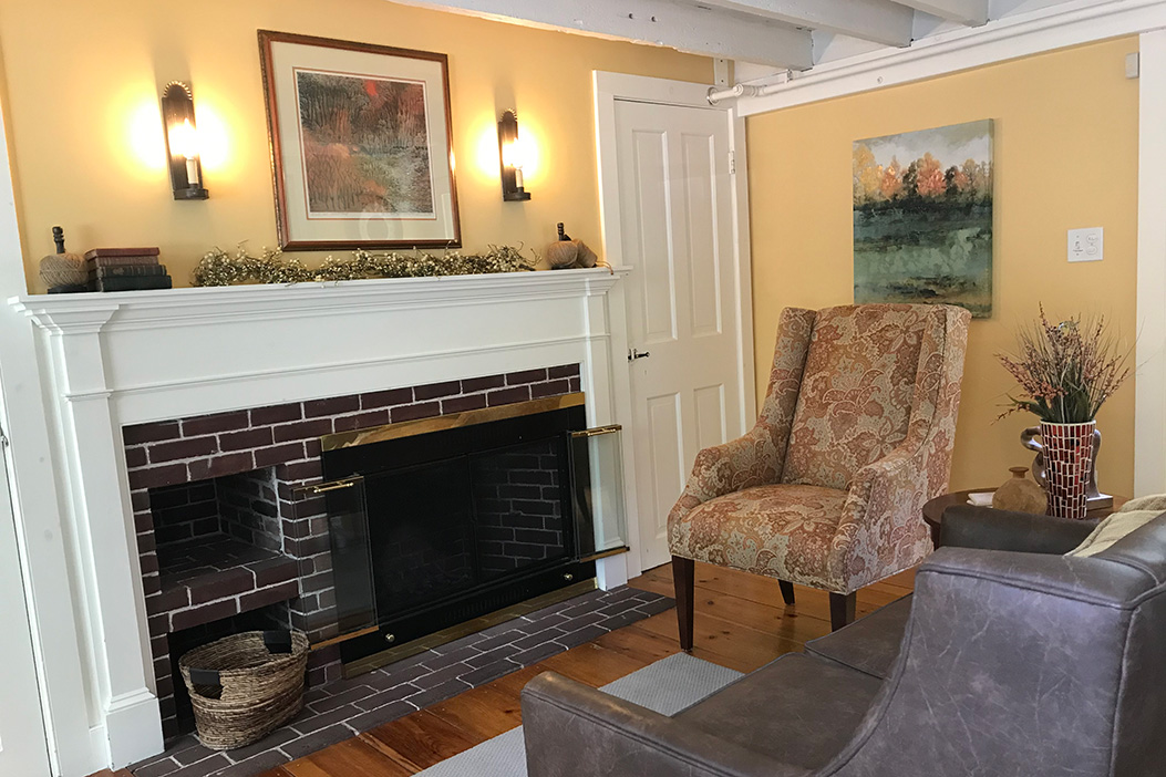 Sawtelle Family Hospice House - Sitting Room with Fireplace